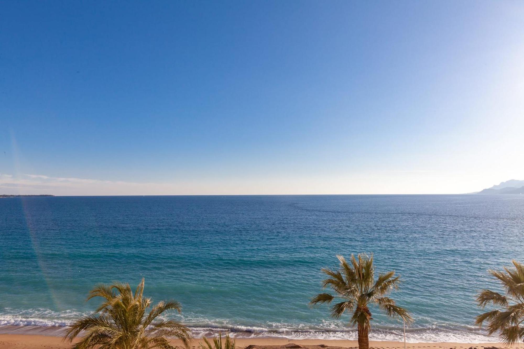 2-br By The Beaches Magical Sea View Cannes